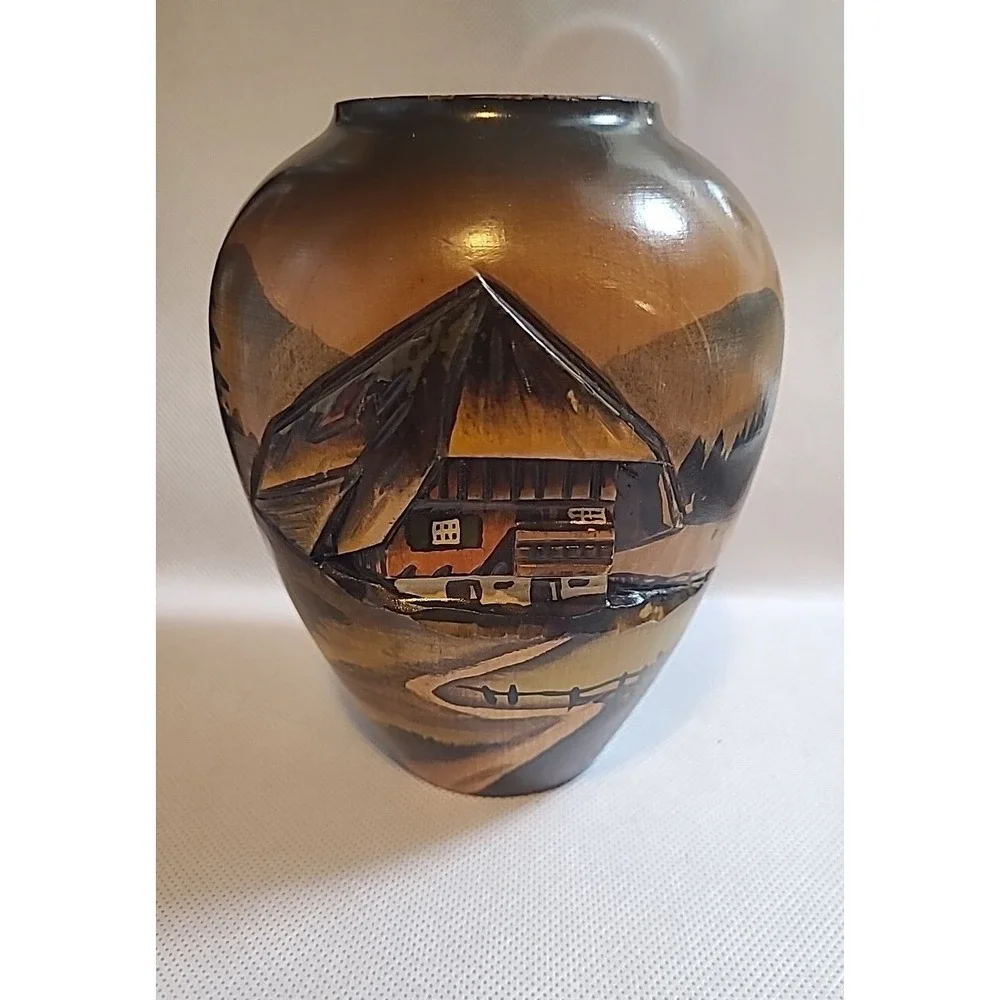 Handarbeit Black Forest German Hand Carved Painted 3D Wood Vase Vintage